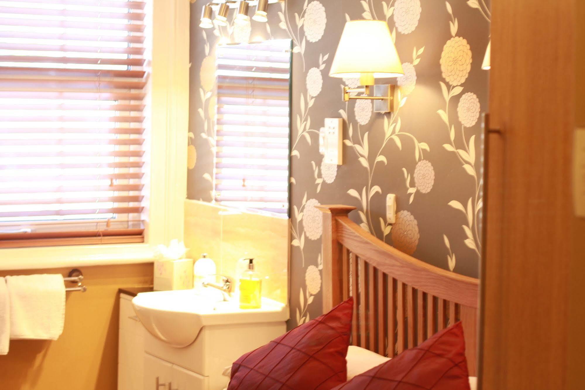 Brentwood Guest House Йорк Екстер'єр фото